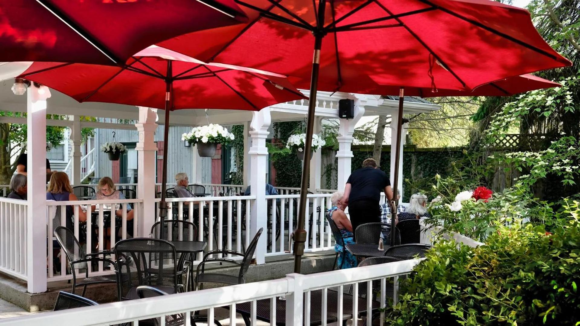 Kettle Creek Inn Port Stanley Exterior photo