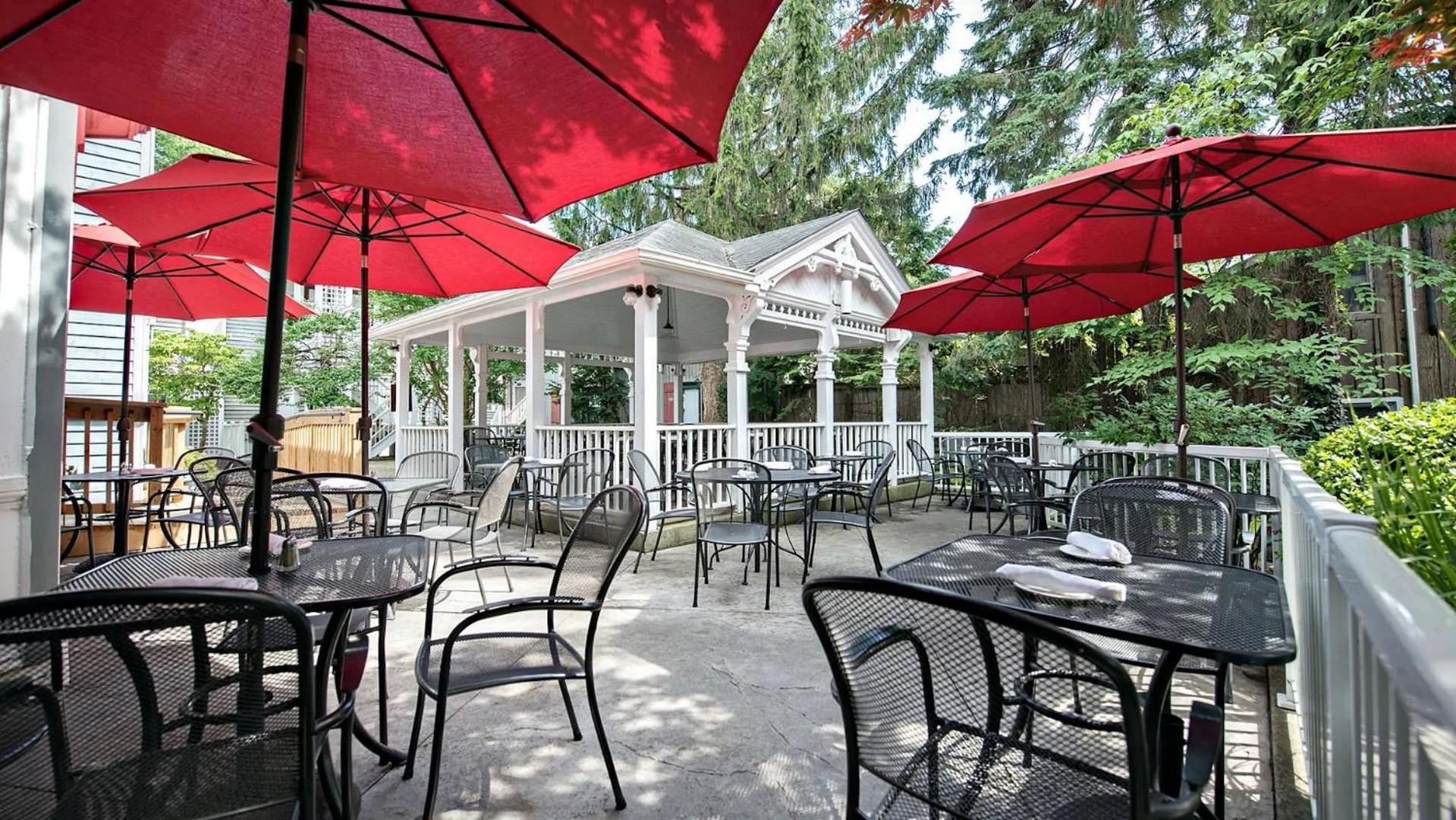 Kettle Creek Inn Port Stanley Exterior photo