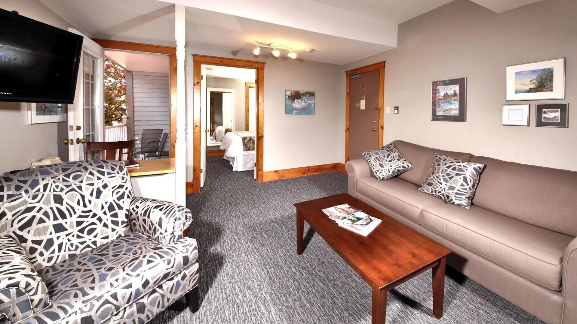 Kettle Creek Inn Port Stanley Exterior photo